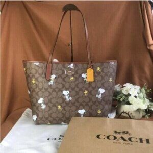 NWT Coach City Tote In Signature Canvas With Halloween Print CW450